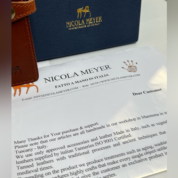 Nicola Meyer Geniune Shell CORDOVAN Vegetable Tanned Leather Iphone 13Pro Case - Picture 3 of 6